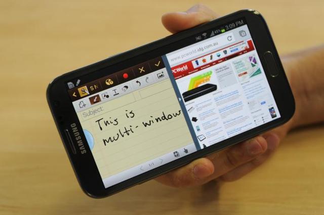 AT&T Brings Multi Window Feature on Galaxy Note II