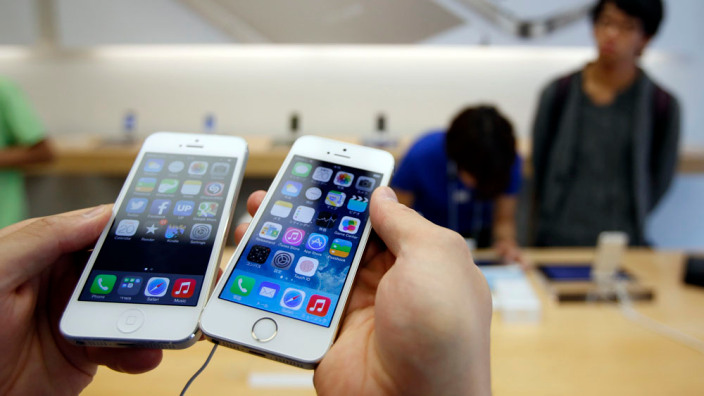 Apple Decreases AT&T iPhone Trade In Apple Store Value